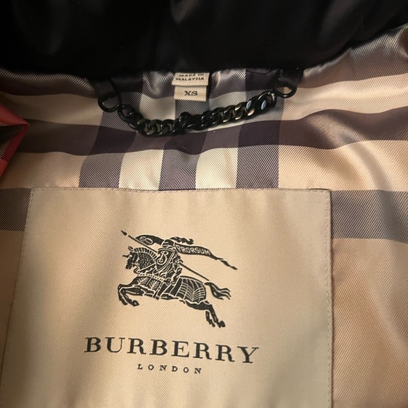 Burburry down coat - Picture 3 of 3